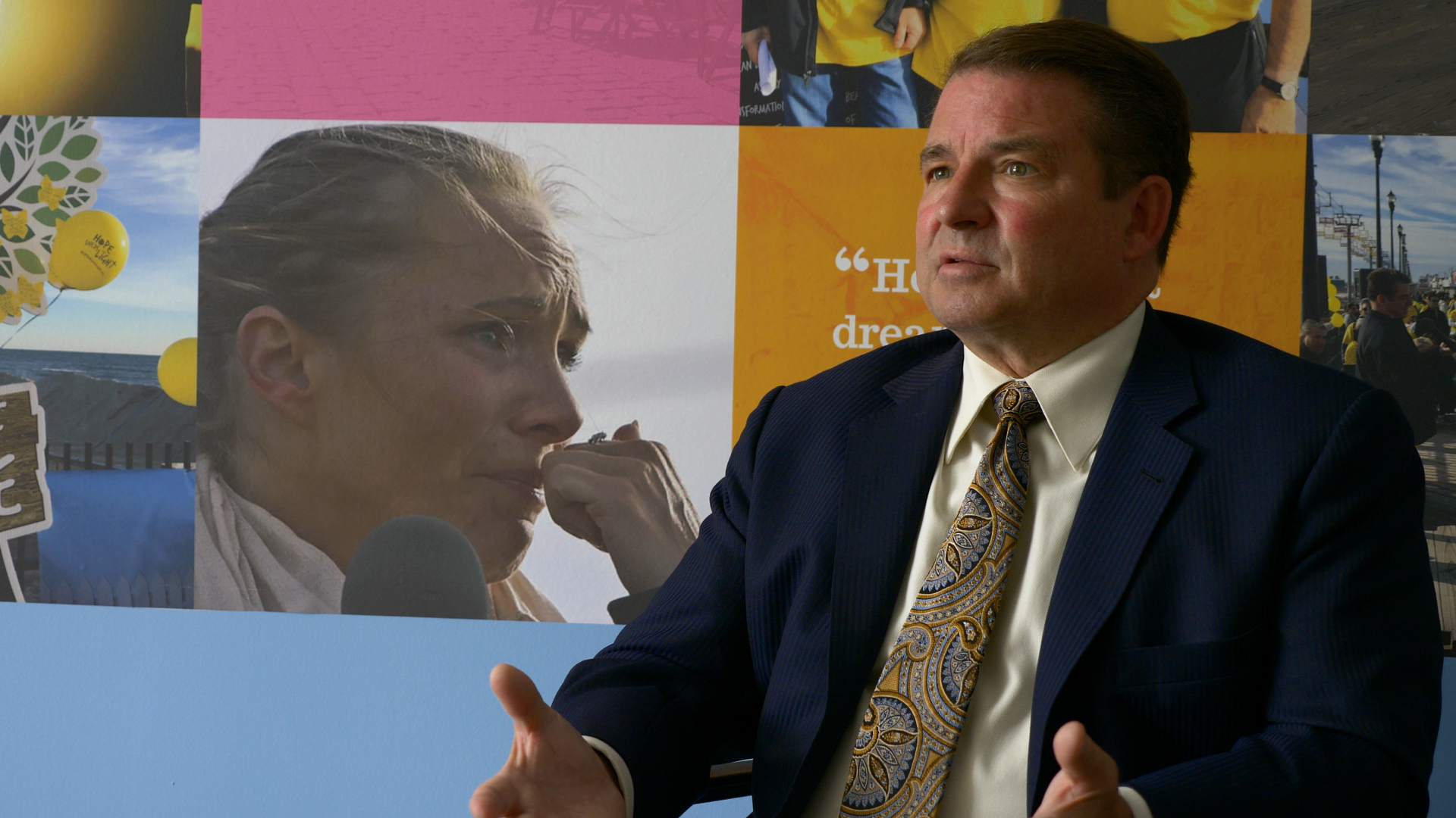 THE GIRL NEXT DOOR production still 2